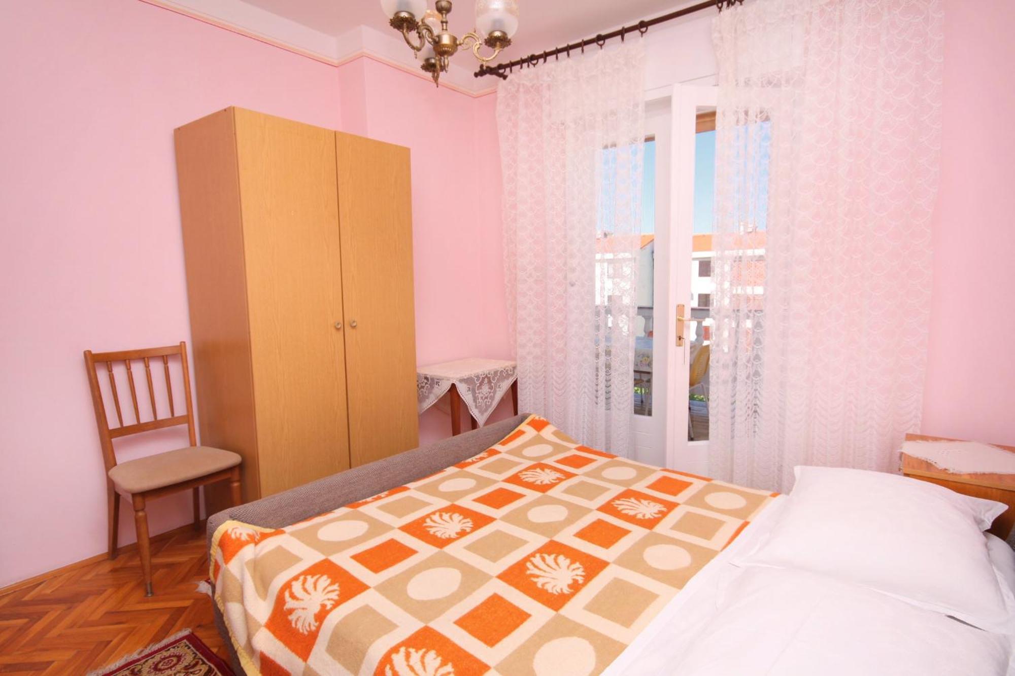 Apartments And Rooms With Parking Space Palit, Rab - 5061 Room photo