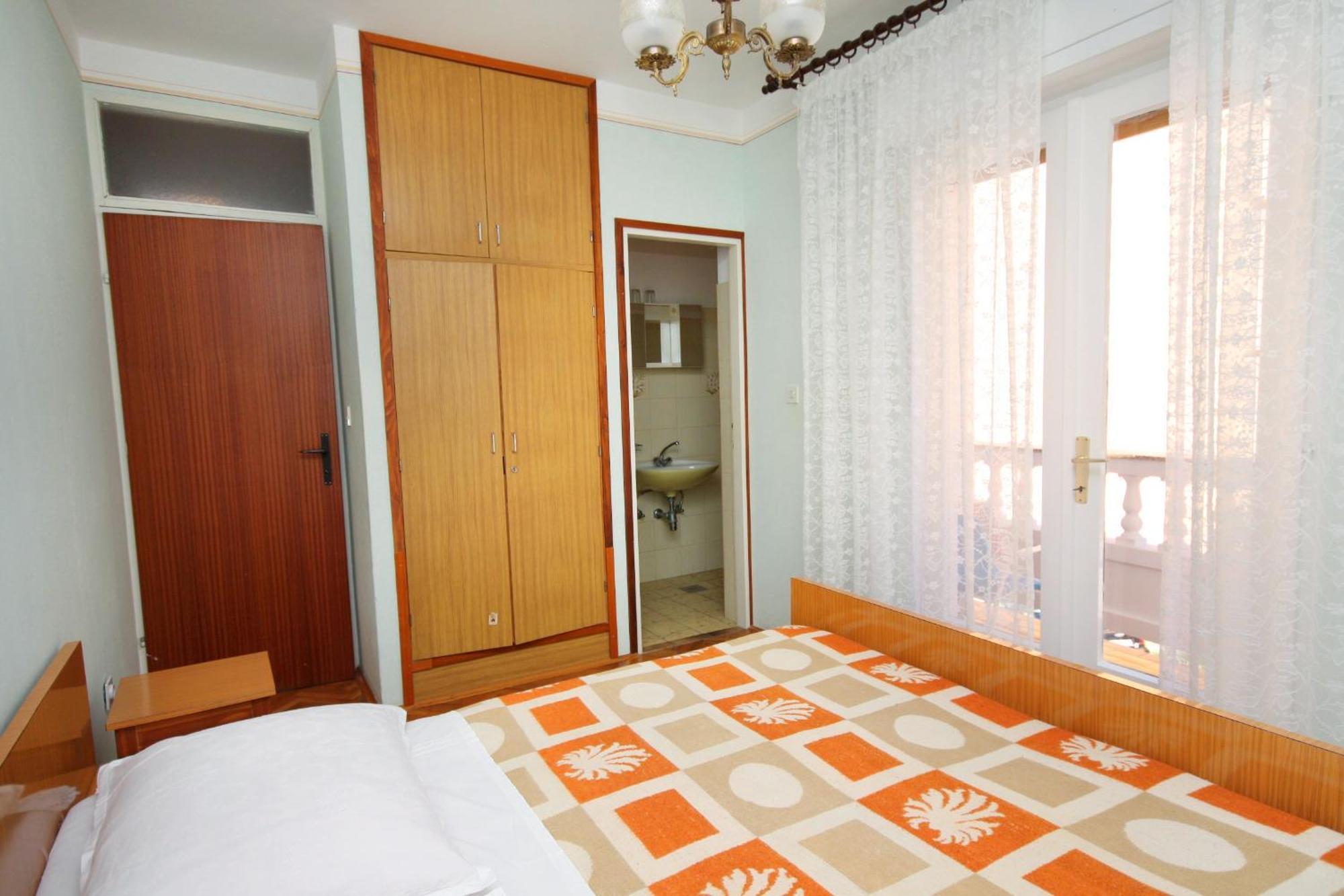 Apartments And Rooms With Parking Space Palit, Rab - 5061 Room photo